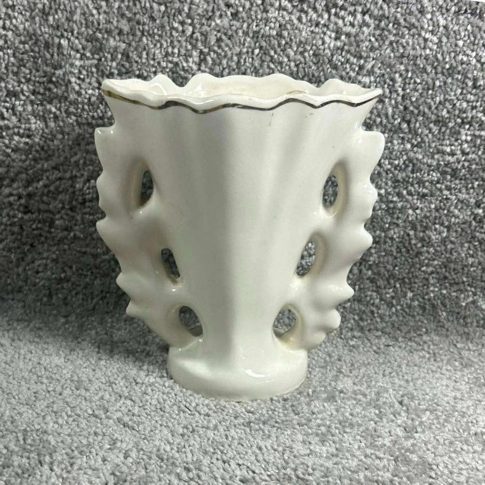 USA 35 Vintage Vase Ivory Pink Rose Gold Gilt Floral Leaf